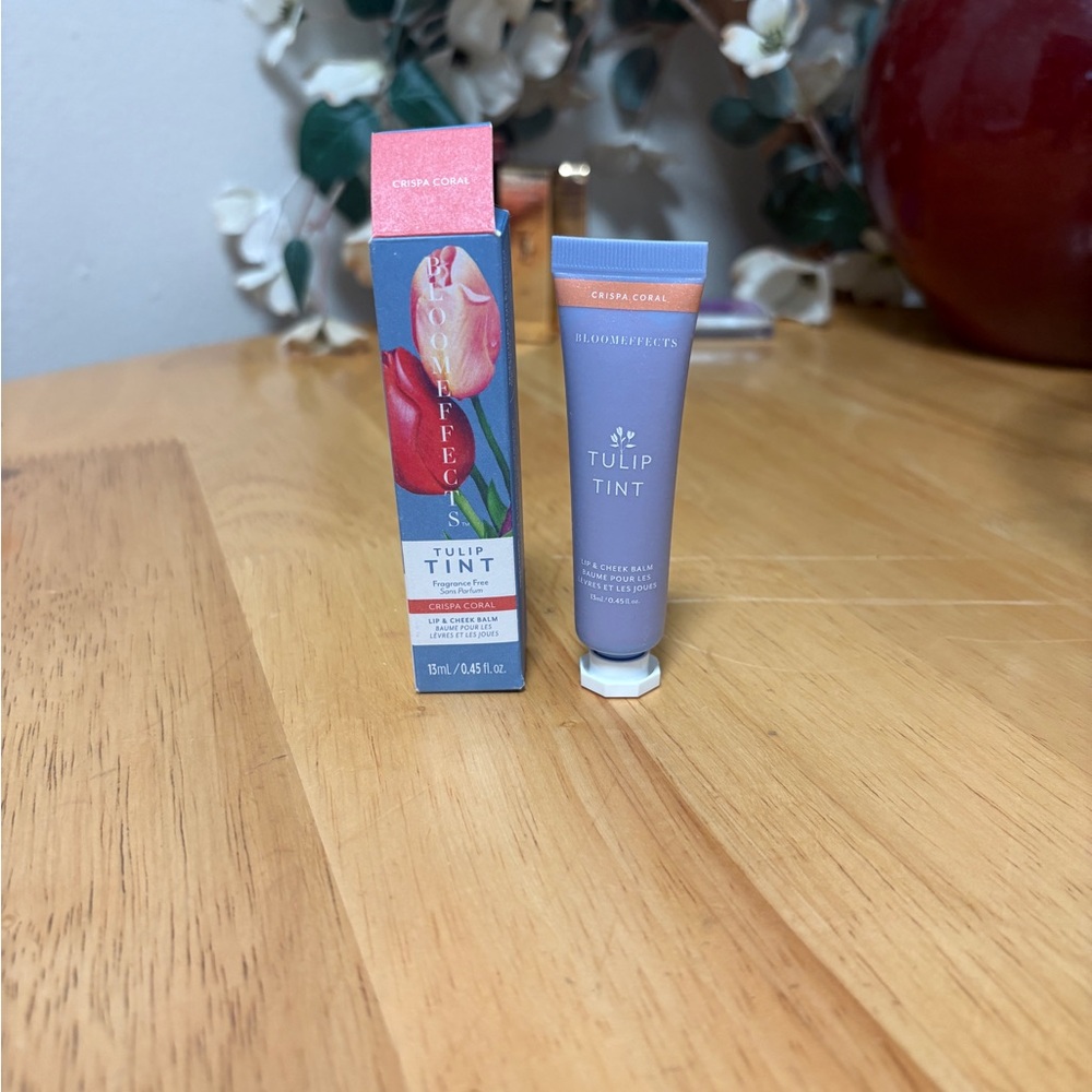 NEW IN BOX~BLOOM EFFECTS Tulip Tint Lip & Cheek Balm - Crispa Coral 0.45 fl oz